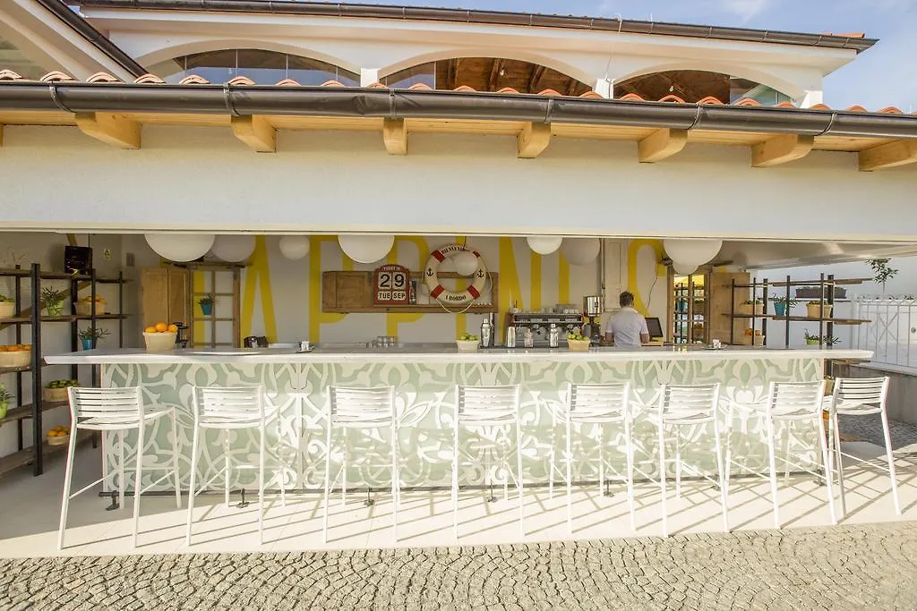 Amadria Park Camping Trogir - Mobile Homes Seget Vranjica 4*,