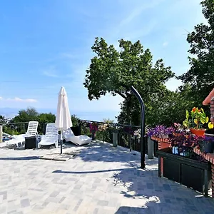 https://apartman-susanj.primorje-gorskikotar.com